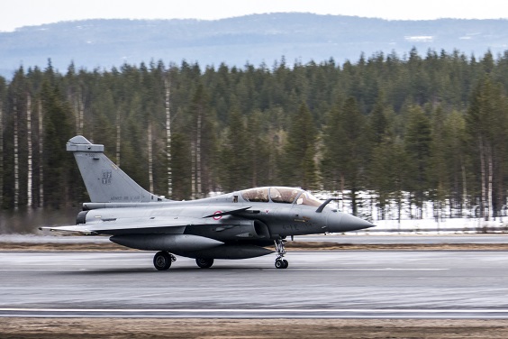 Ranskan ilmavoimien Rafale-hävittäjä Rovaniemellä ACE17-harjoituksessa