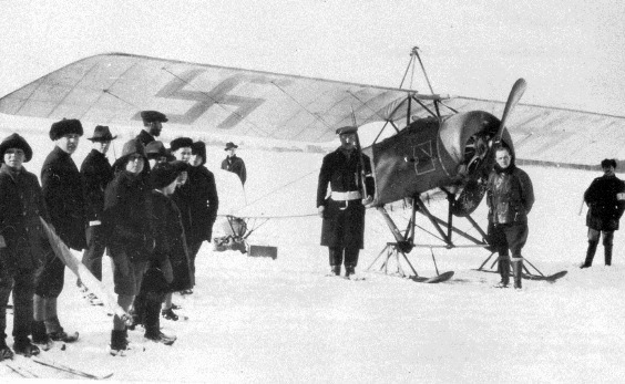 Thulin Typ D -lentokone Vaasassa 6.3.1918.