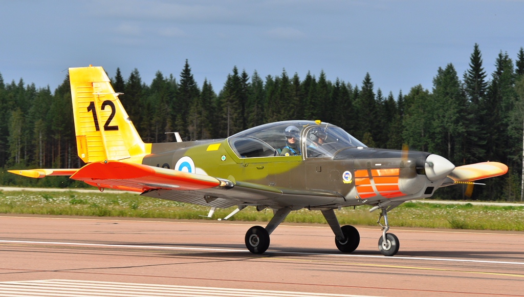 A Finnish Air Force L-70 Vinka