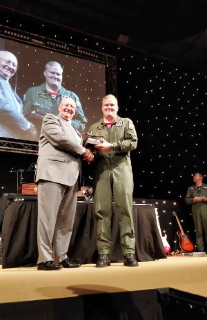 Capt Lauri Mäkinen receiving the Sir Douglas Bader Trophy at RIAT18