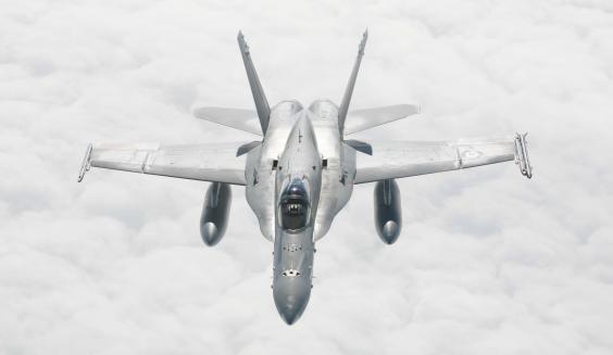 Hornet ilmassa ylhäältä kuvattuna