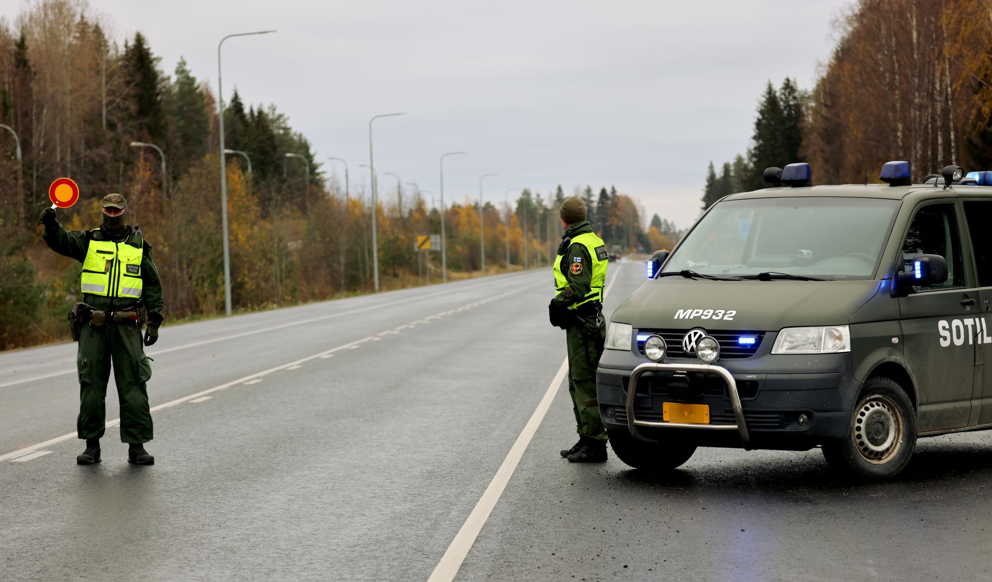 Karjalan Lennosto Harjoittelee Toivalassa Valtatie 9 n Lotteinen karjalan-lennosto-harjoittelee-toivalassa-valtatie-9-n-lotteinen