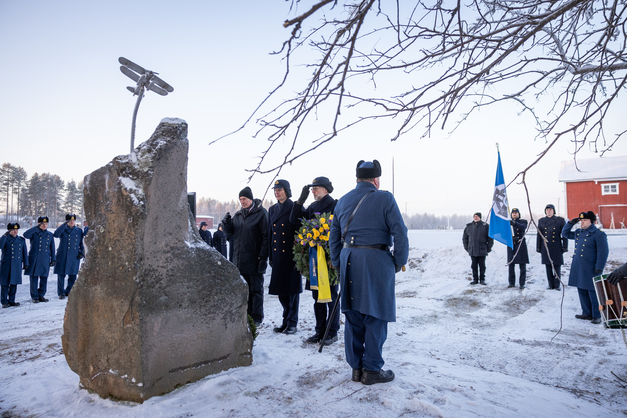 F 19 -muistotilaisuus Rovaniemellä 12. tammikuuta – Hornet-ylilento kello 12