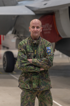 Lentoteknisissä tehtävissä huomiointikyky ei voi herpaantua hetkeksikään, kertoo kapteeni Lauri Honkasilta.